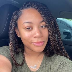 Meet your Posher, Robyn